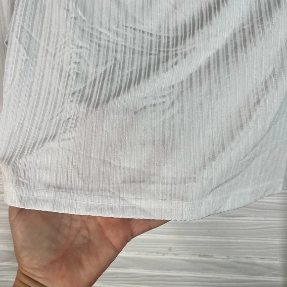 Abound Long Sleeve Cropped Cut Out Top Size L in Grey Fog NEW - Picture 3 of 14